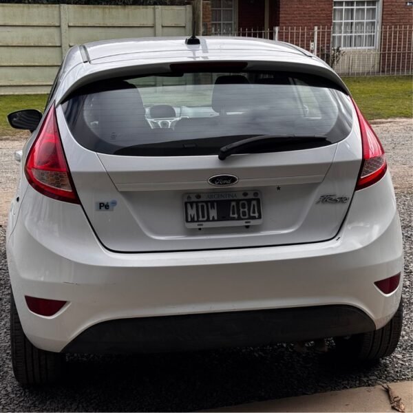 4 Ford Fiesta Kinetic Titanium