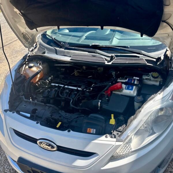 Ford Fiesta Kinetic Titanium